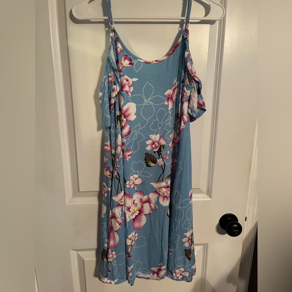 A beautiful blue and purple flower off shoulder dress size Medium Jouica brand